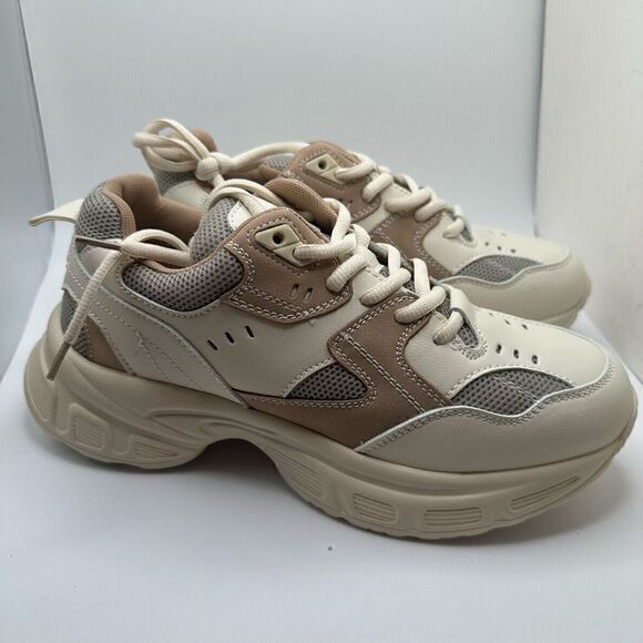 CUSHIONAIRE Women's Chunky Sneaker +Memory Foam 8.5 WHITE/TAN - Picture 1 of 9